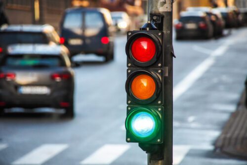 Verkehrsunfall – Grünlicht - Kollision mit Nachzügler
