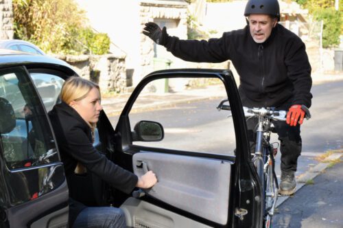 Verkehrsunfall - Sorgfaltspflichten beim Ein- und Aussteigen