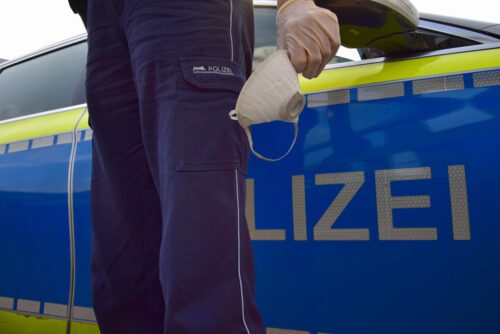 Corona-Pandemie – Polizeigewahrsam wegen fehlendem Mund-Nasen-Schutz