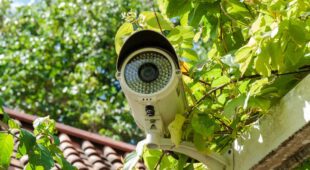 Beseitigungsanspruch eines Grundstücksnachbarn hinsichtlich Dome-Kamera