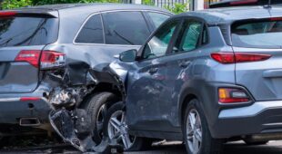 Verkehrsunfall –  Unfallfahrzeugveräußerung nach vom Privatsachverständigen ermittelten Restwert