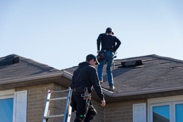 Gebäudebesitzerhaftung – Umfang der Überprüfungspflicht für Dach
