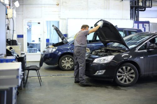 Verkehrsunfall - Verkehrssicherheit wiederherstellende Teilreparatur des Fahrzeugs