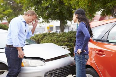 Bekenntnis der Schuld nach Verkehrsunfall am Unfallort