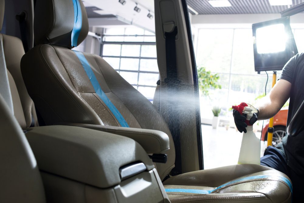 Car,Detailing,Series:,Clean,Car,Interior. Verkehrsunfall - Ersatz von angefallenen Desinfektionskosten bei Reparatur