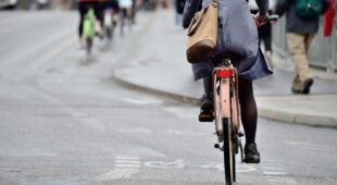 Fahrradsturz –  Schadensersatzforderungen wegen Sturz über Kabelbrücke