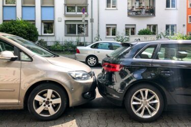 Verkehrsunfall auf allgemein zugänglichen Parkplatz – Gebot der allgemeinen Rücksichtnahme