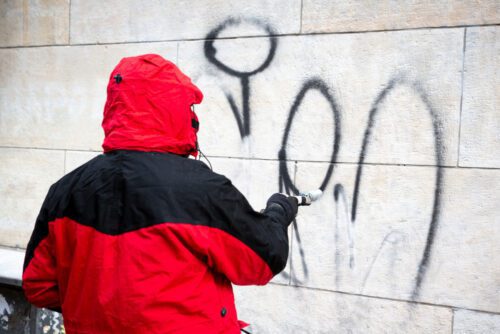 Wer trägt die Kosten für die Graffiti Entfernung