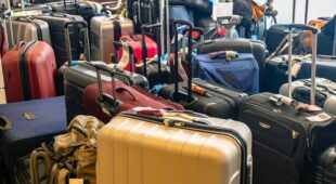 Nichtbeförderung Flugreisender – Mitverschulden für nicht rechtzeitige Gepäckabfertigung