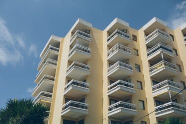 Wohnungskaufvertrag – offenbarungspflichtigen Eigenschaft – Lärmbelästigung durch Nachbarn
