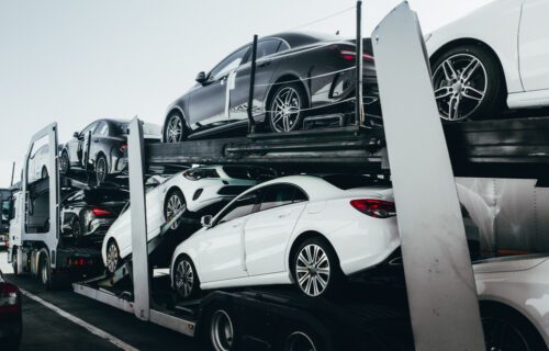 Lieferung Autos